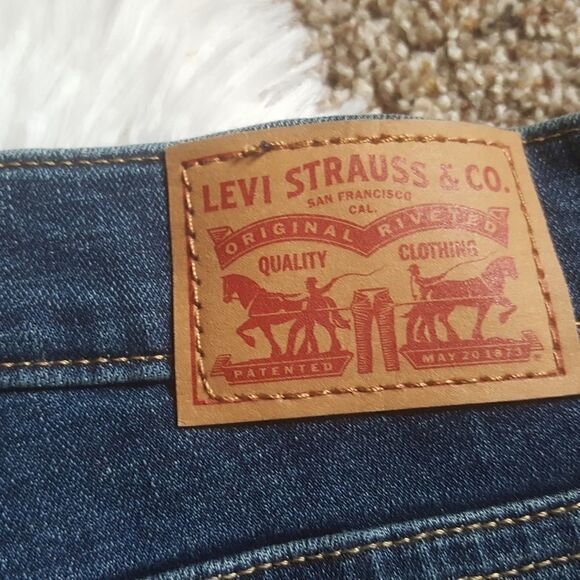 Levi's Bermuda jean shorts Size 32 - Picture 6 of 6